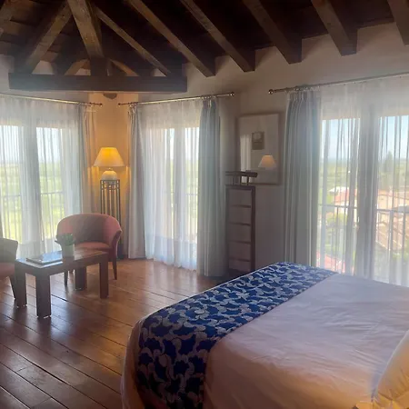 فندق El Rancho 4*