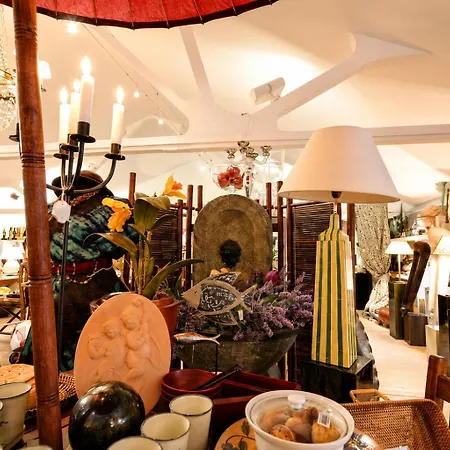 El Rancho Hotel