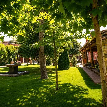 El Rancho فندق 4*