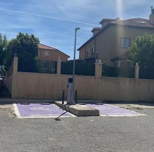 Отель El Rancho 4*