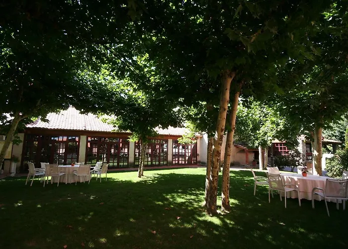 Отель El Rancho